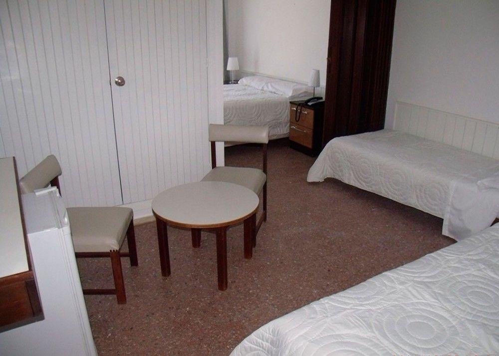 Hotel Puesta Del Sol Punta Ballena Exteriör bild