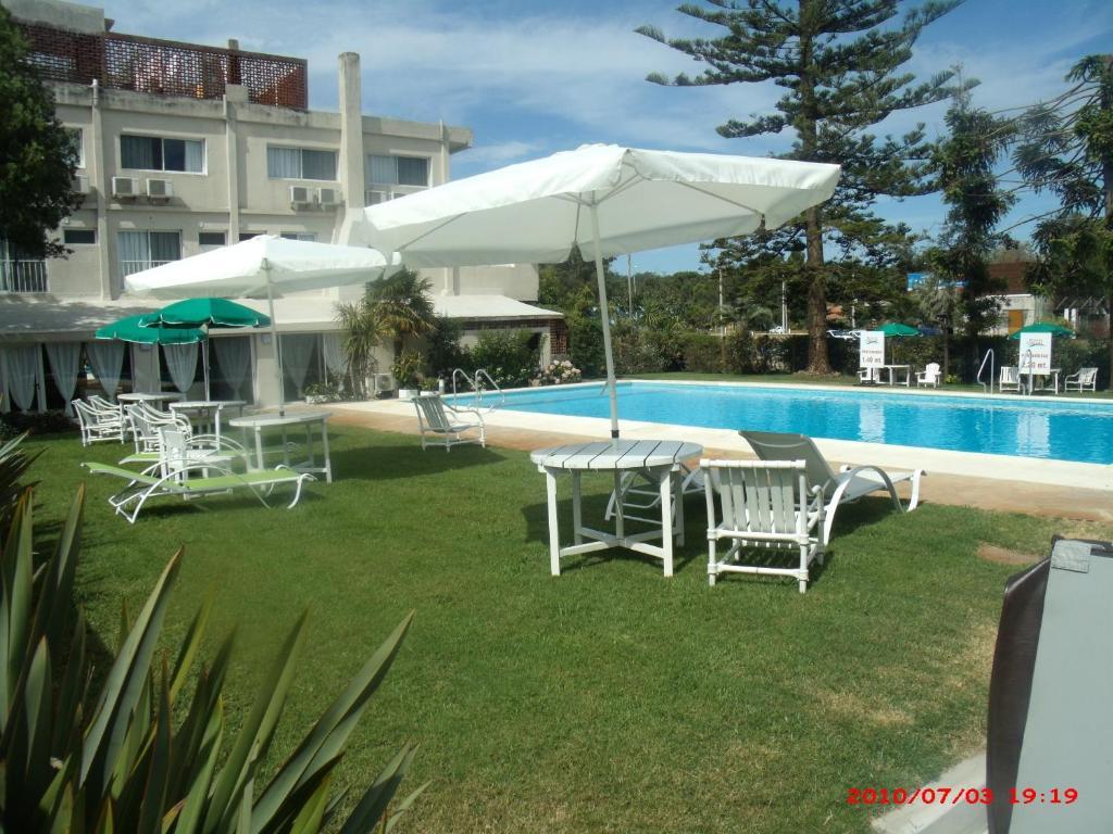 Hotel Puesta Del Sol Punta Ballena Exteriör bild